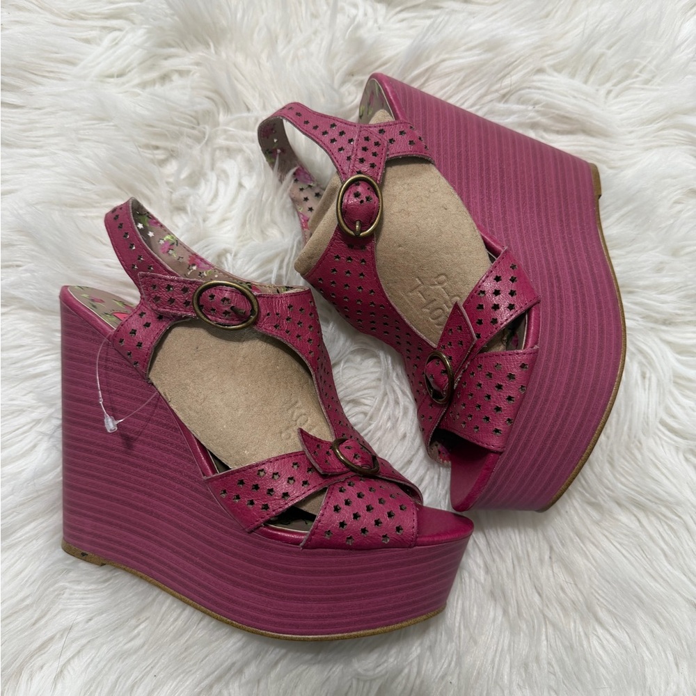 Betsey Johnson Fuchsia Platform Wedge Sandals